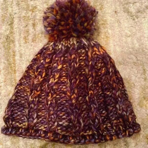 WORLD MARKET KNIT BEENIE WINTER HAT WITH POM POM